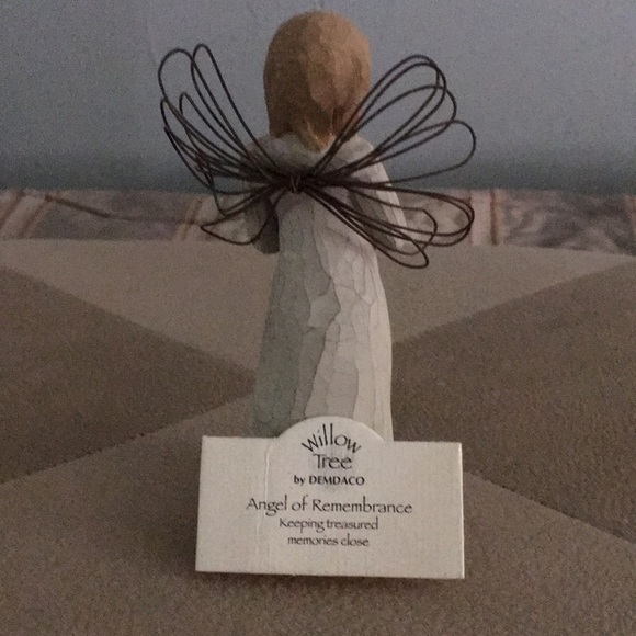 Willow Tree - Picture 2 of 3